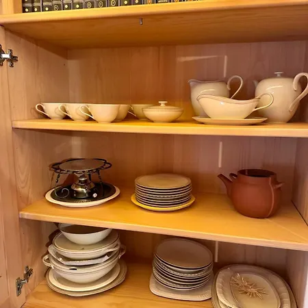 Lakeview Swiss With Hot Tub Near Interlaken Chalé Niederried bei Interlaken