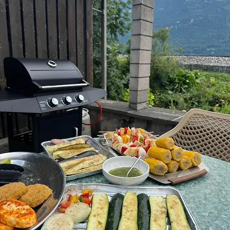 Lakeview Swiss With Hot Tub Near Interlaken