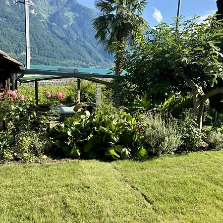 Domek alpejski Lakeview Swiss With Hot Tub Near Interlaken *
