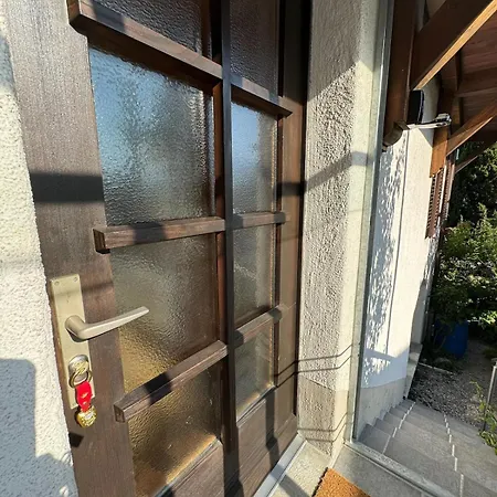 Lakeview Swiss With Hot Tub Near Interlaken *