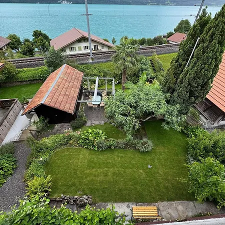 Lakeview Swiss With Hot Tub Near Interlaken Domek alpejski *