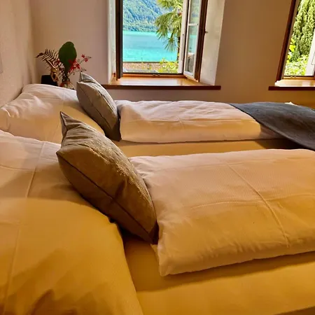 Domek alpejski Lakeview Swiss With Hot Tub Near Interlaken