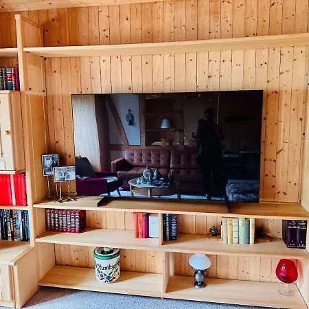 Horská chata Lakeview Swiss With Hot Tub Near Interlaken Niederried bei Interlaken