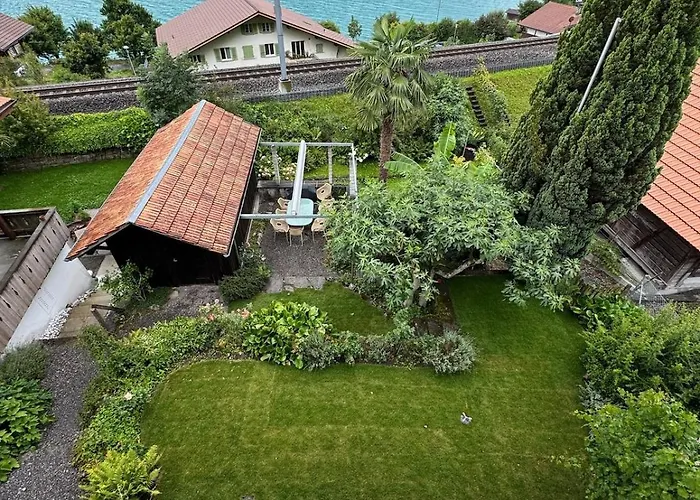 Lakeview Swiss With Hot Tub Near Interlaken Horská chata *