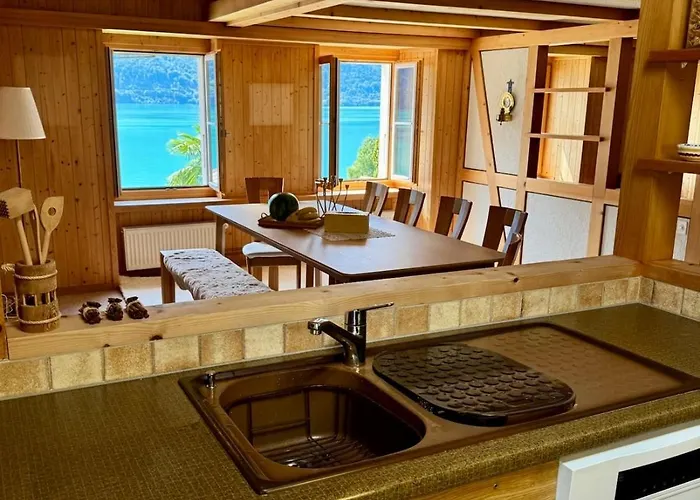 Horská chata Lakeview Swiss With Hot Tub Near Interlaken