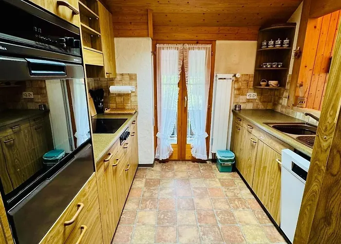 Lakeview Swiss With Hot Tub Near Interlaken Niederried bei Interlaken